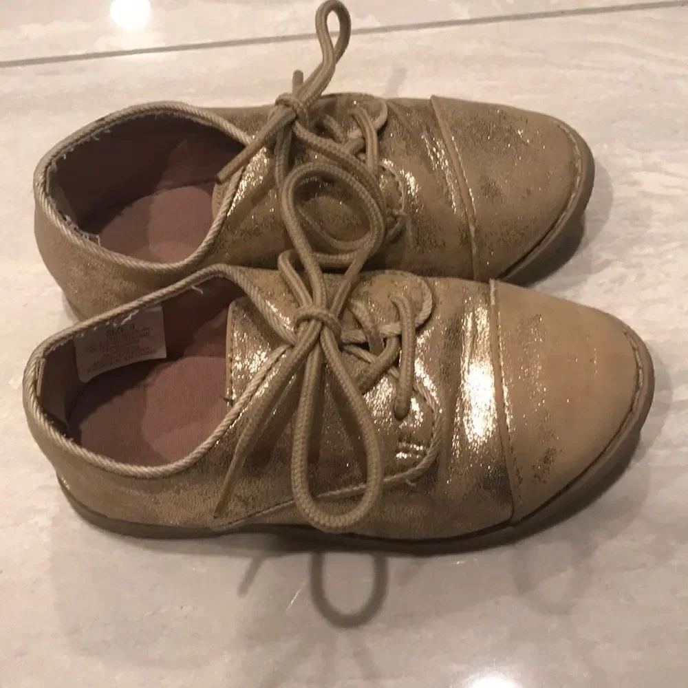 🎉1 hr sale🎉Gymboree shoes